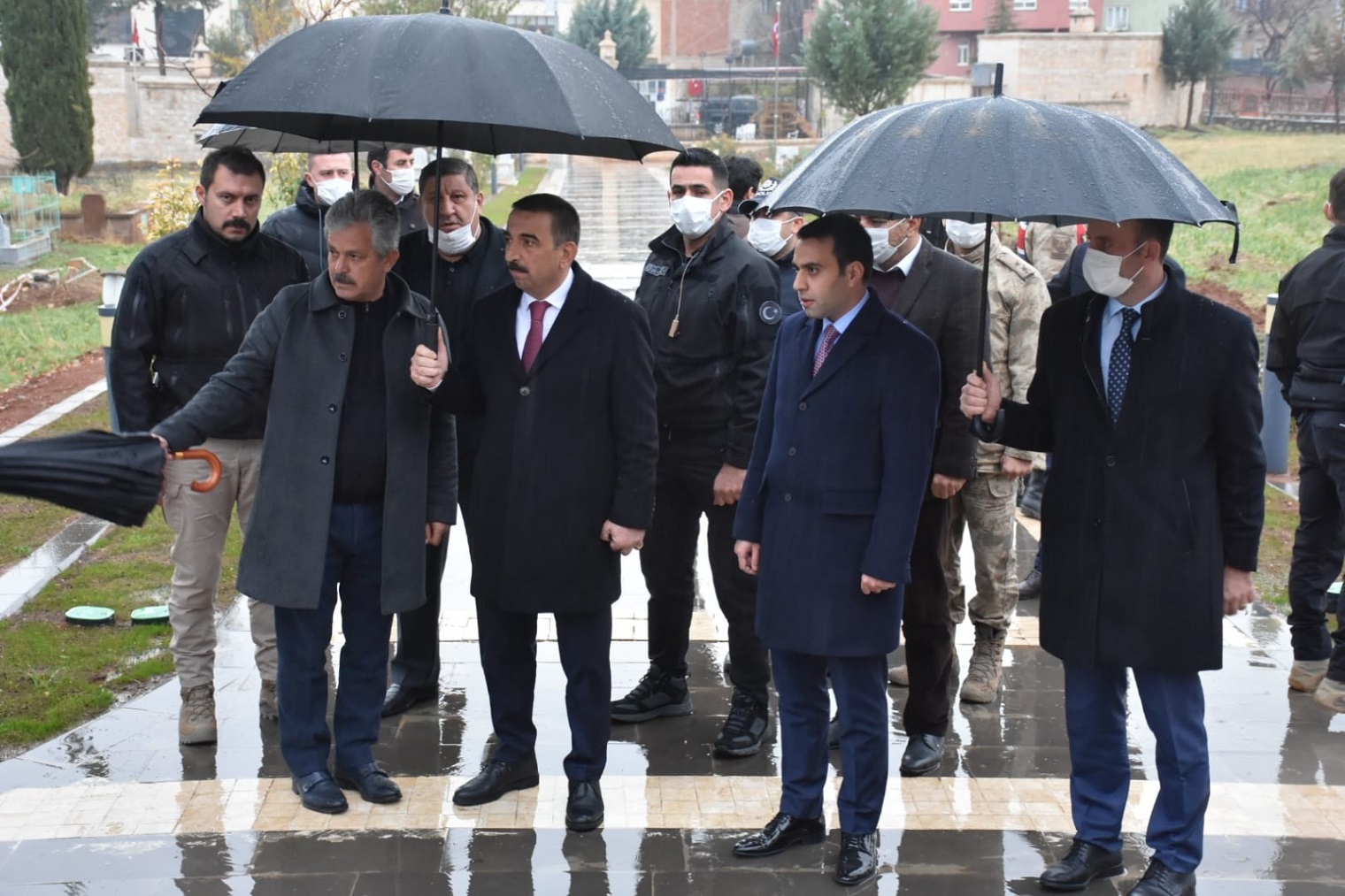 e9f3dd17-92a5-43a4-8ad8-d1a5d06c1e98