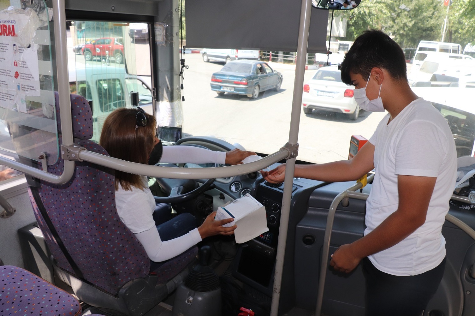 1f9a03cc-0f46-4d90-8035-99bc13585362