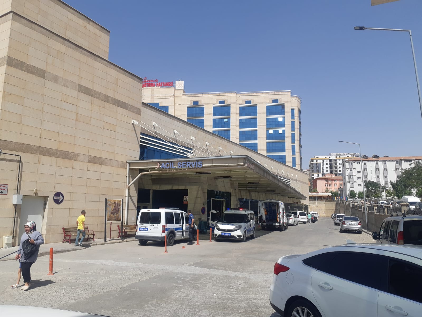 b4e840ee-4f89-493e-a8d8-f8e6c63be4cf