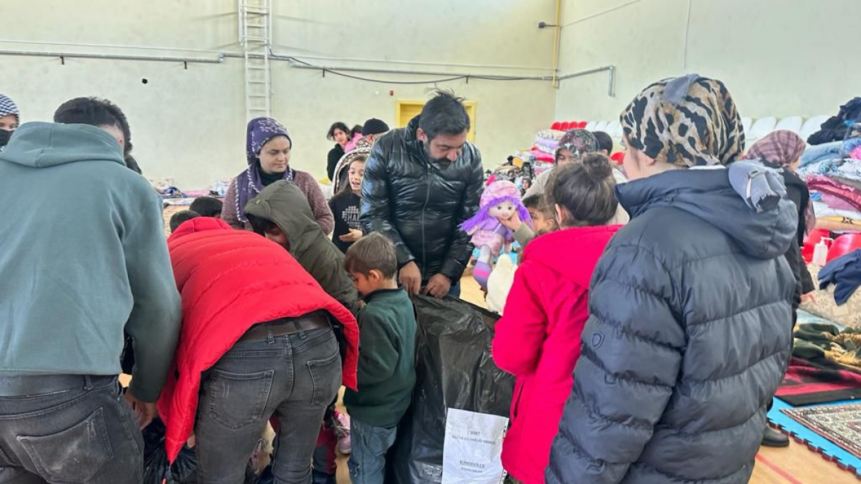 887d48ef-a238-48ef-87bd-e3bb762f4f6f_1677087574_eMnkx2