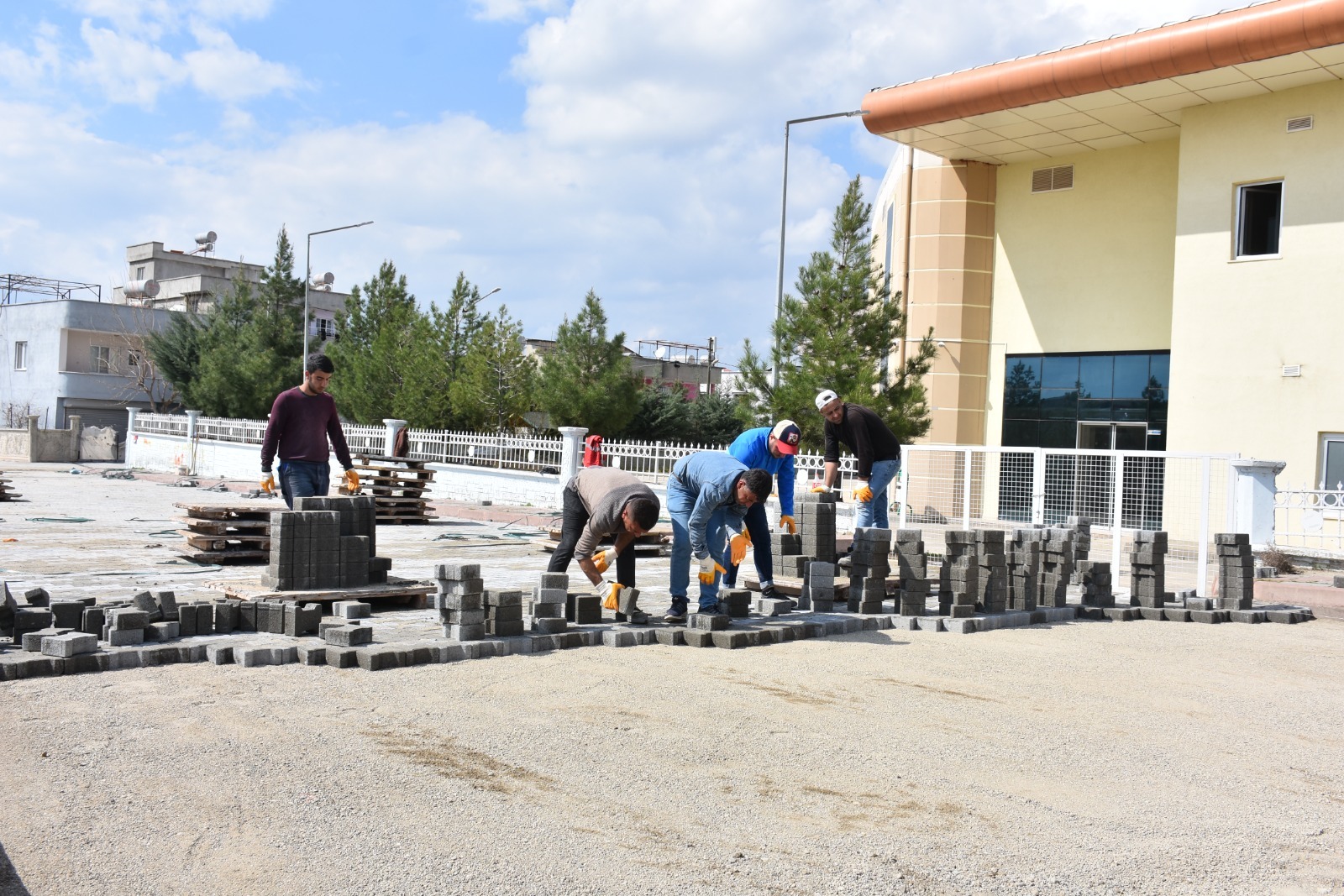 2d1c2a74-db13-411e-b8a1-0adfd108937b