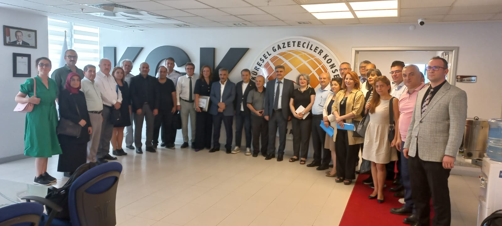 dfb5ab33-12ee-4b82-91d1-8aa43f7c8125