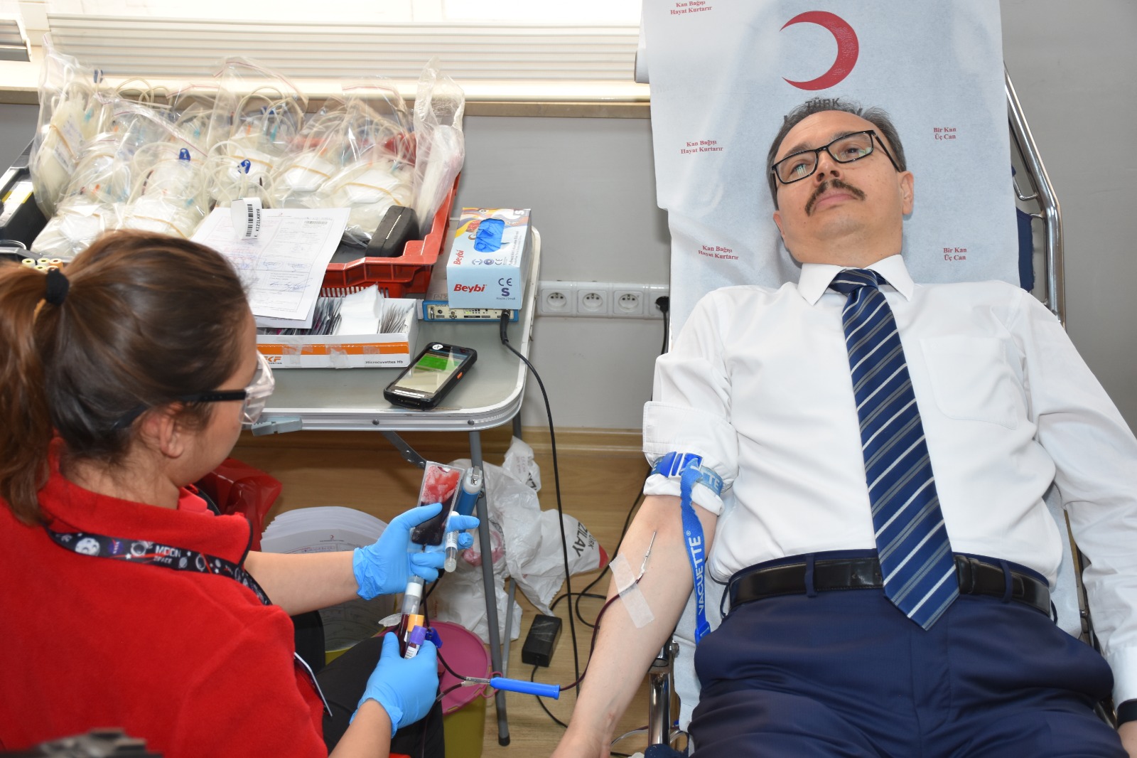 f8ce1f8b-5b94-431d-a15b-eaf44ef5dba3