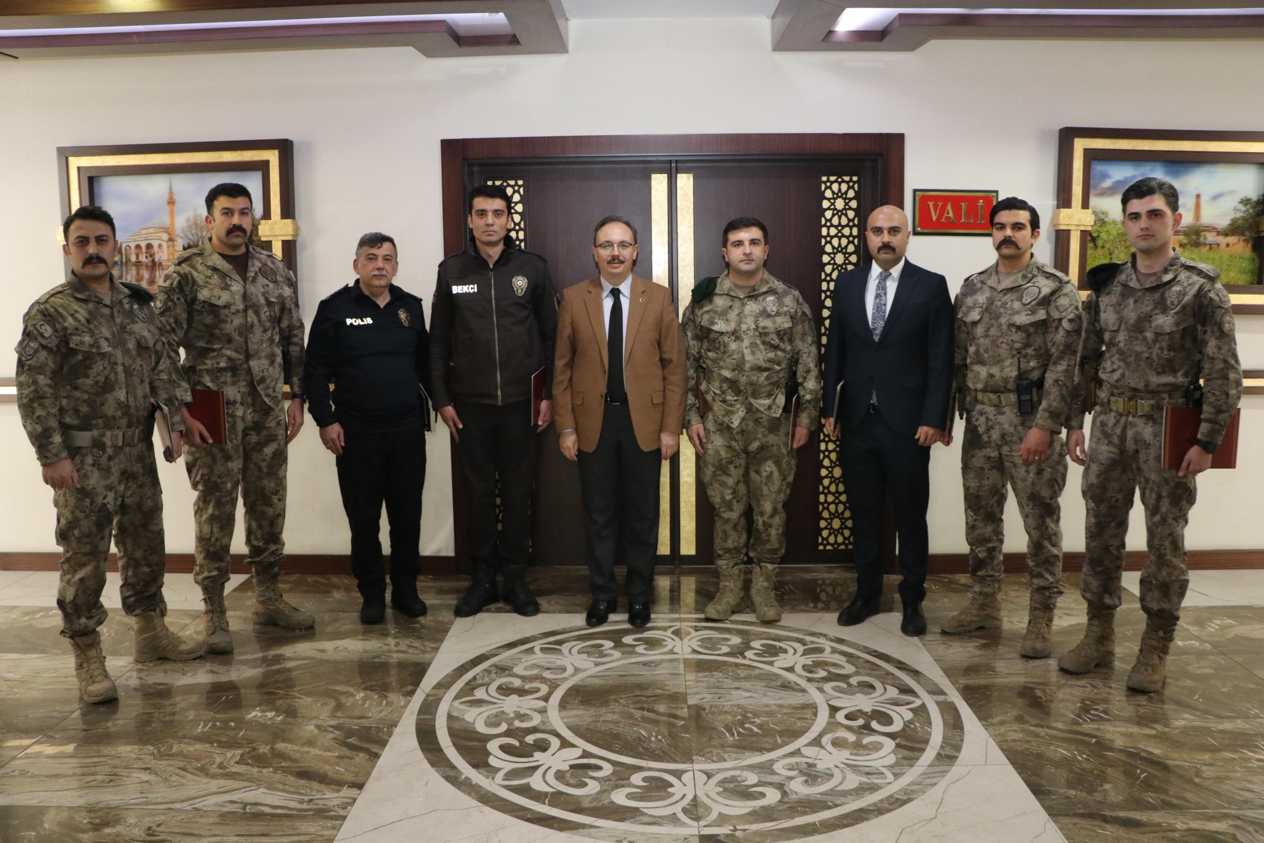 06060a48-6506-4234-aef6-342ef0fe6d92