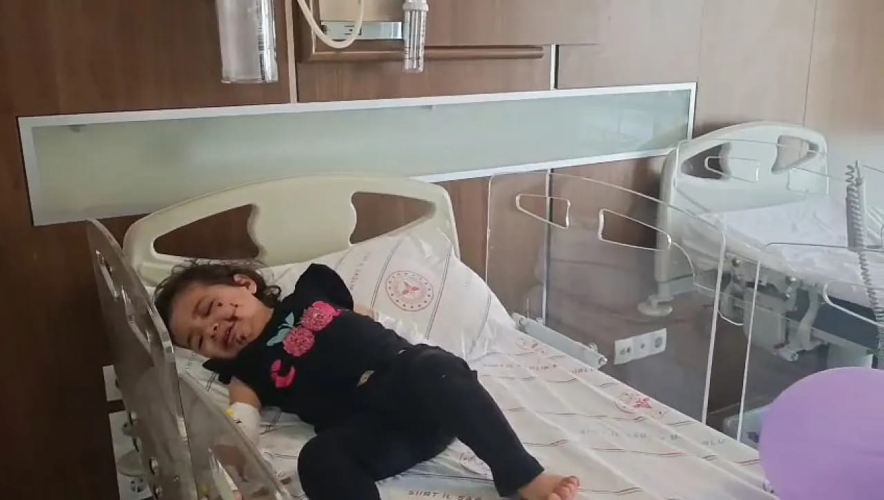 9dea0f7d-b9ff-45c5-9caa-d66dfadff165