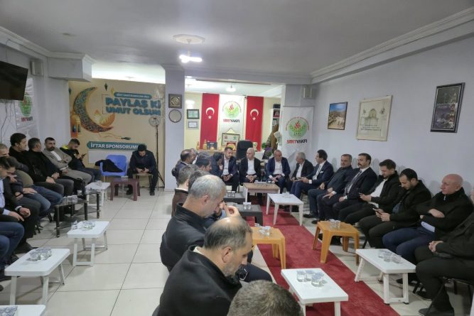 Gül ve Özturan’ın Temasları Devam Ediyor, Hemşeri Buluşmasına Katıldılar