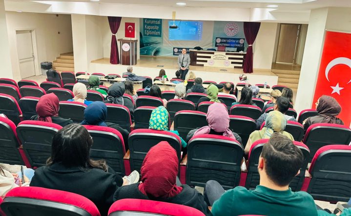 e03847c7-a533-409b-ae44-4d2227443f3f