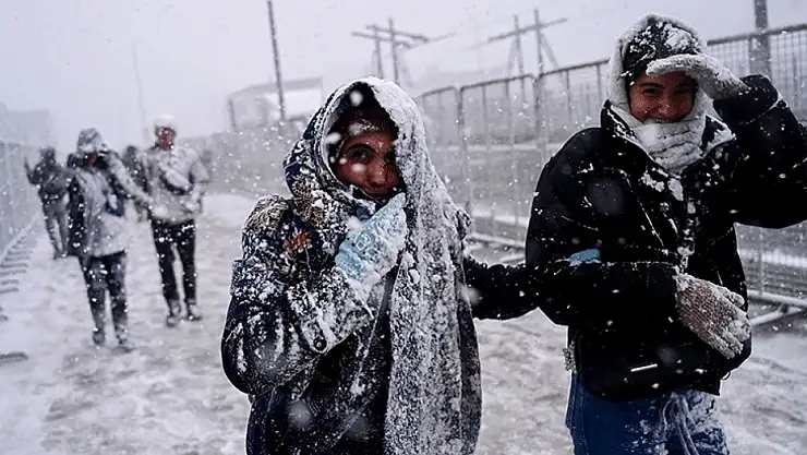 siirt-e-kuvvetli-kar-yagisi-uy_1768217166_oYIOKT