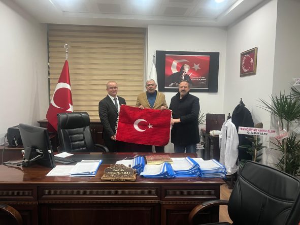 d8e2f935-3de2-486b-aa23-9b94deca8513