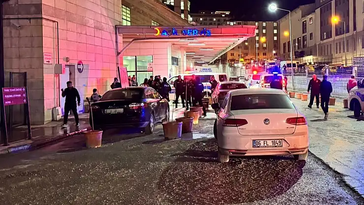 siirt-te-kafede-bicakli-kavga-_1773956062_qtignW