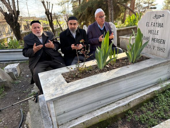 db26a3fd-001a-4a89-b3a1-53d45f040cb1