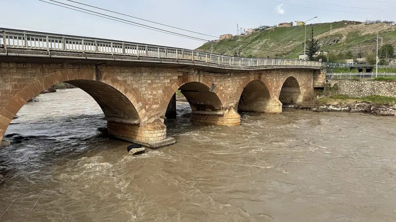 ef6c33d7-e9ce-414a-89b7-e152a3ae5365