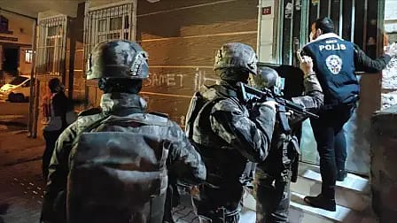 Siirt’in de Aralarında Olduğu 17 İlde Yasa Dışı Bahis Operasyonu: 121 Gözaltı