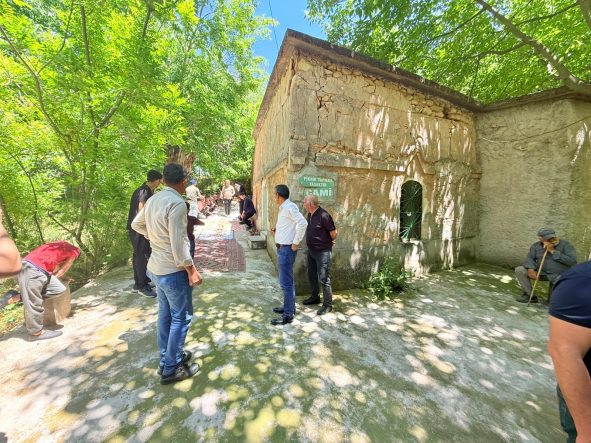 Siirt’te 600 Yıllık Gelenek Yaşatılıyor: Mir Nasreddin Külliyesi’nde Bayram Buluşması