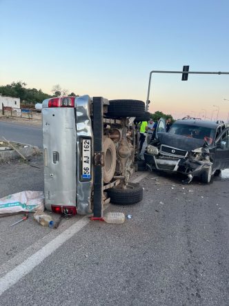 Siirt Çevre Yolu’nda Trafik Kazası: 2 Sürücü Yaralandı