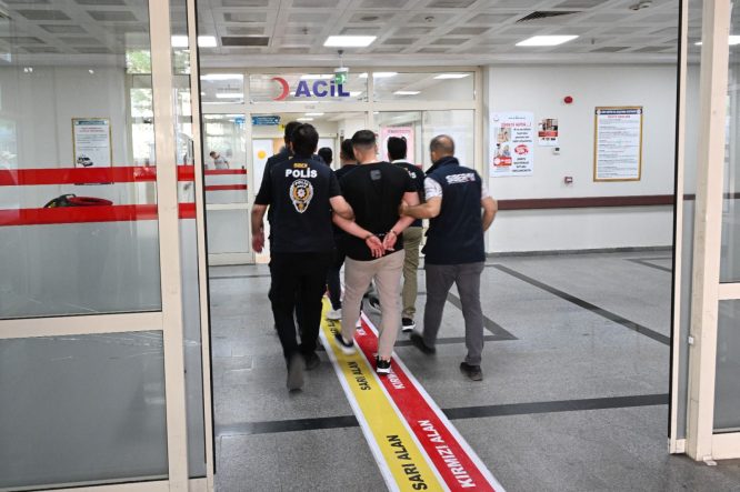 SİİRT MERKEZLİ YASADIŞI BAHİSLE MÜCADELE KAPSAMINDA 10 ŞÜPHELİ YAKALANDI.