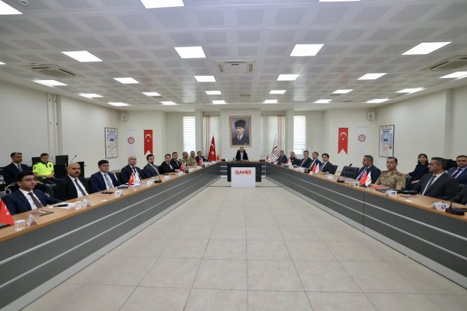 Siirt’te İl Güvenlik ve Asayiş Koordinasyon Toplantısı Gerçekleştirildi