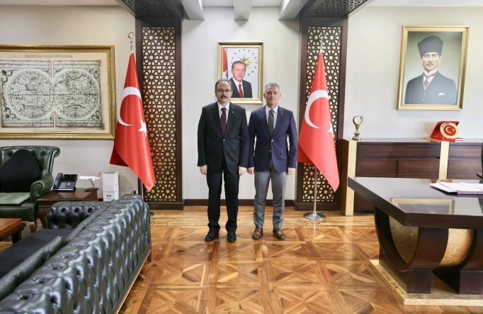 Vali Kızılkaya, Yeni Havalimanı Müdürünü Kabul Etti