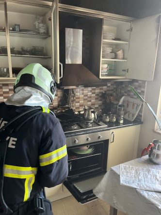 Siirt’te yemek yaparken mutfağı yaktı! İtfaiyeden hızlı müdahale