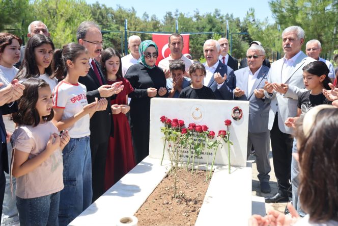 SİİRT’TE 15 TEMMUZ’UN 10. YILINDA ŞEHİTLER MİNNET VE DUALARLA YÂD EDİLDİ