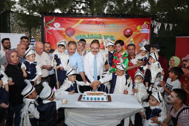 SİİRT’TE VAKIF GELENEĞİ YAŞATILDI, 26 ÇOCUK SÜNNET ETTİRİLDİ.