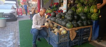 ŞİMMEM SALIHO PİYASADA