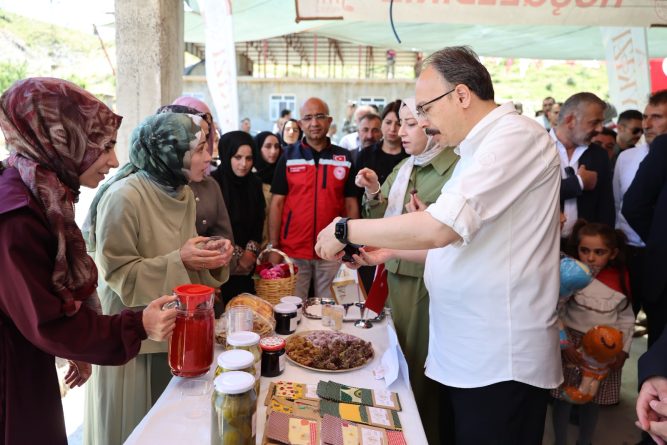 ŞİRVAN’DA HASAT BEREKETİ: ÜRETİM, KADIN EMEĞİ VE KIRSAL KALKINMA BULUŞTU
