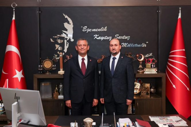 Eski Merkez İlçe Başkanı Özer CHP’den istifa etti