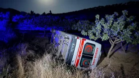 siirt-te-ambulans-sarampole-de_1783026766_a1YhWB