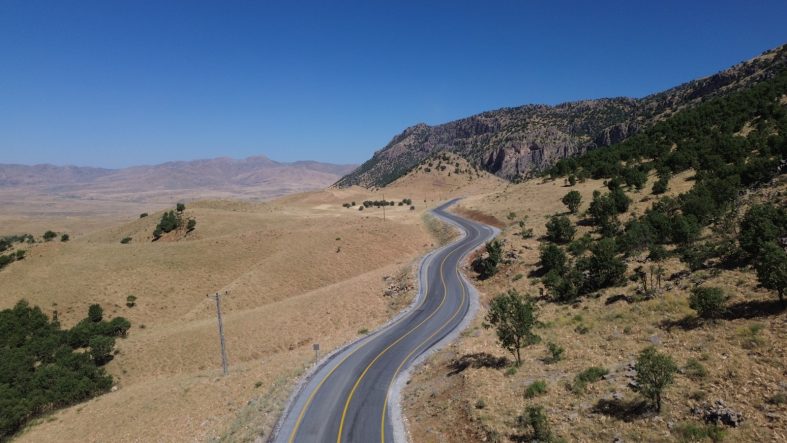 PERVARİ -DOĞAN KÖYÜNDE 10,2 KİLOMETRELİK YOL ÇALIŞMASI TAMAMLANDI