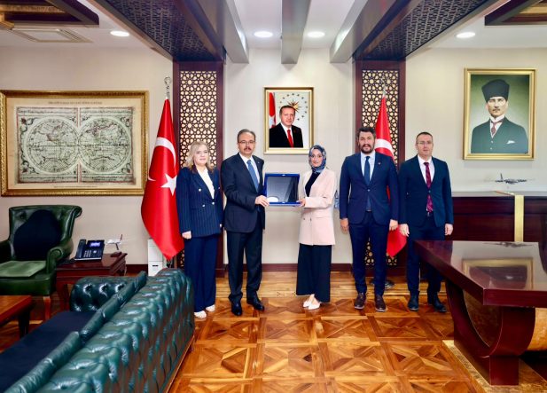 Vali Kızılkaya, Siirt’i Temsilen “Genç Ahiler” Programına Katılan Heyeti Kabul Etti