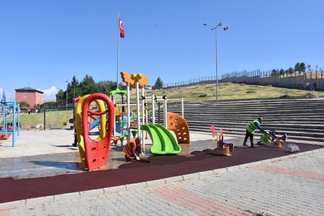 Siirt’te Parklar ve Yeşil Alanlar Daha Güvenli ve Kullanışlı Hale Getiriliyor!