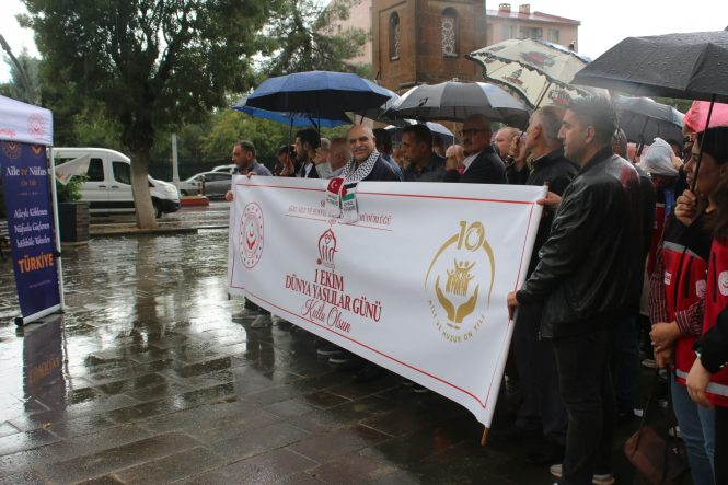 Dünya Yaşlılar Günü Büyüklerimizle Aynı Adımda