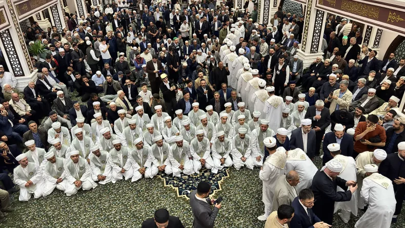 Siirt Tillo’da Sultan Memduh Hz. Külliyesi, 121 Talebe İcazet Töreniyle Açıldı