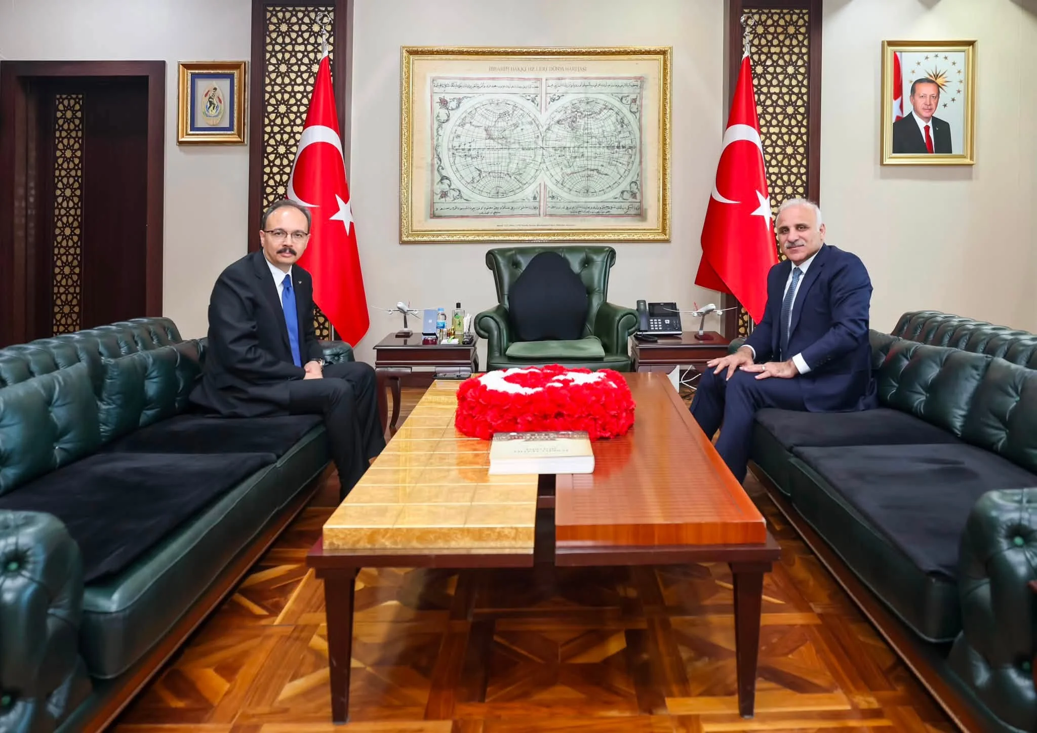 Diyarbakır Valisi Zorluoğlu’ndan Vali Kızılkaya’ya Taziye Ziyareti