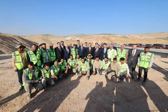 Ulaştırma Bakanımız Sayın Uraloğlu, Siirt’in Ulaşım Yatırımlarını Yerinde İnceledi.